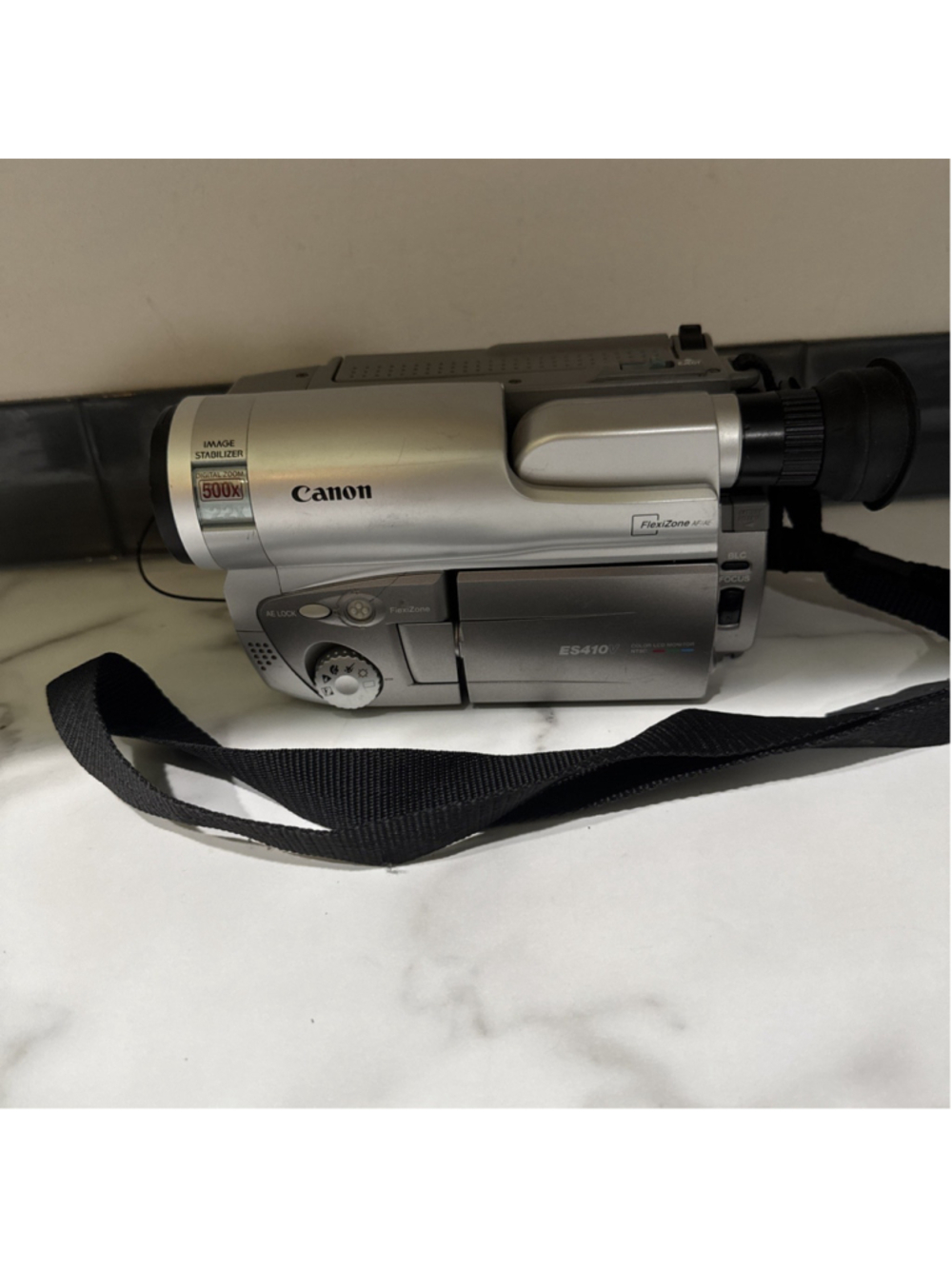 Canon ES410V Hi8 8mm Camcorder 500X Zoom Tested Works No Charger Or Cords Read